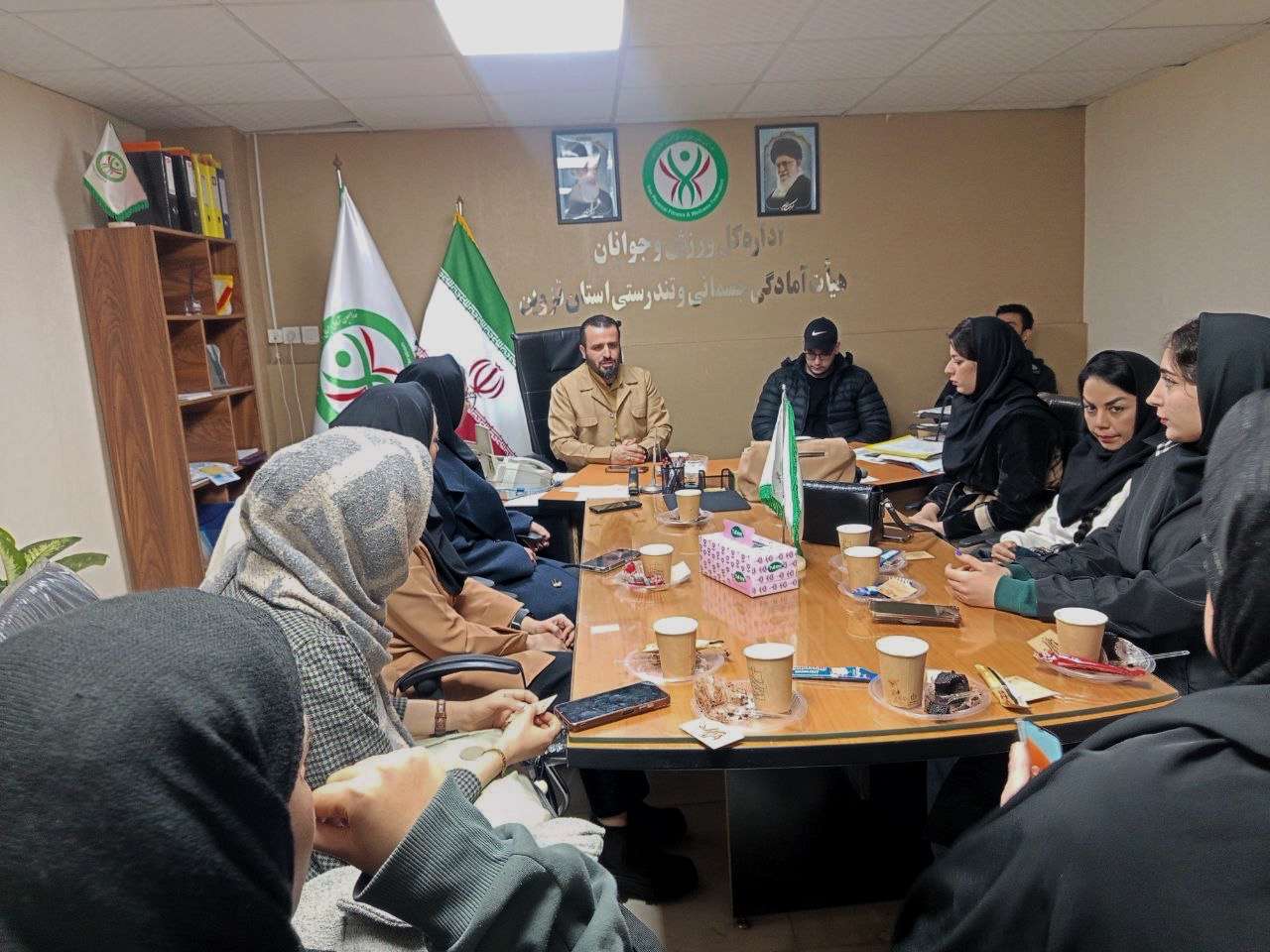 اولین جلسه تیم روابط عمومی هیأت آمادگی جسمانی شهرستان قزوین، عصر چهارشنبه با حضور اعضای جدید برگزار شد.